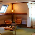 D'hotes La Bonne Voie Bed & Breakfast Lembras